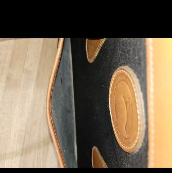 Dooney & Bourke Vintage 1984 All Weather Leather Navy and Brown Shoulder Bag - Picture 5 of 8